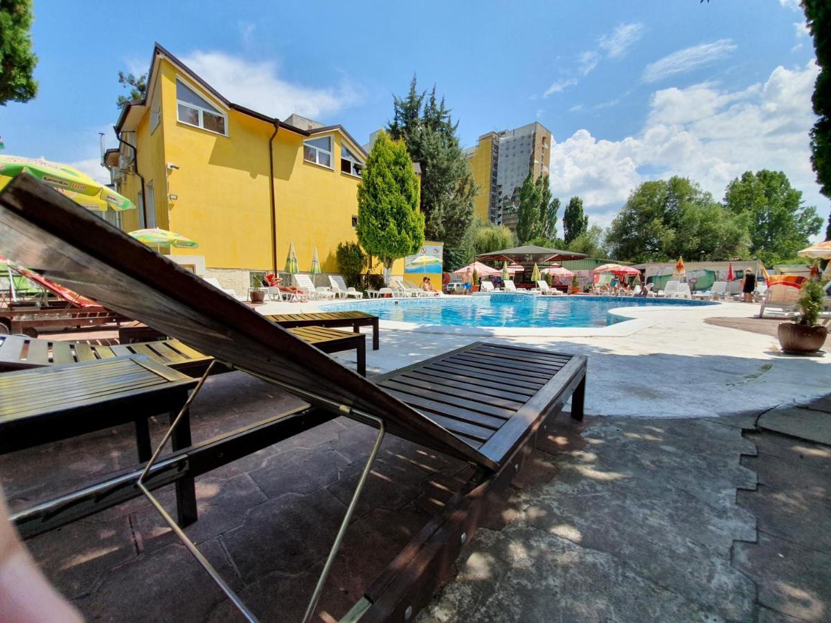 Club 2008 Hotell Sofia Exteriör bild